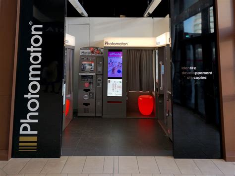 Les services Photomaton à à La Défense Première, 32.